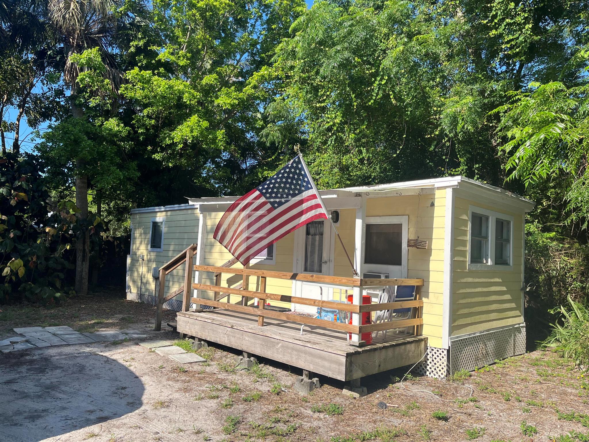 2172 NE Poinciana Terrace