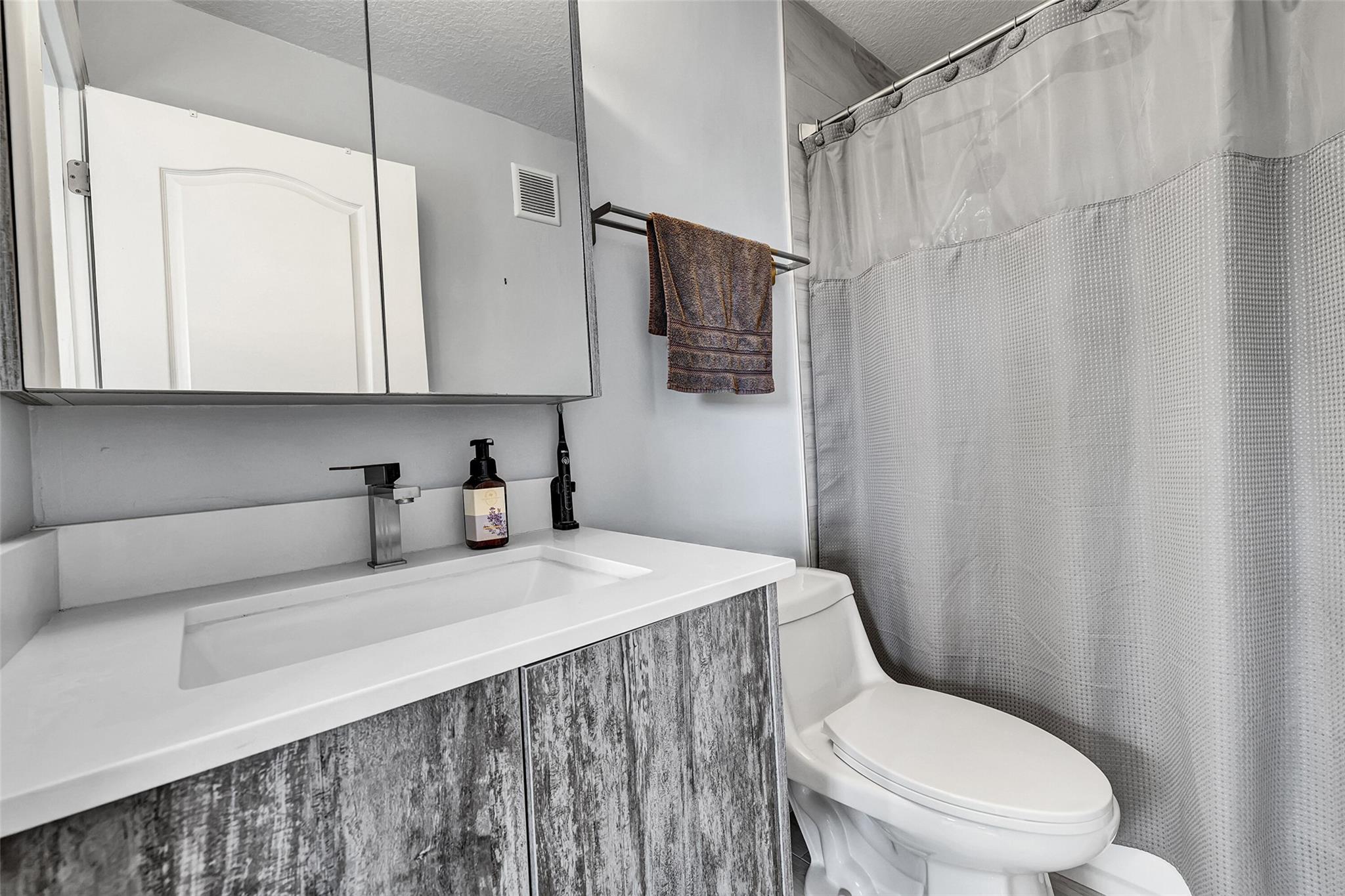 COURTYARDS AT JACARANDA - Residential Lease