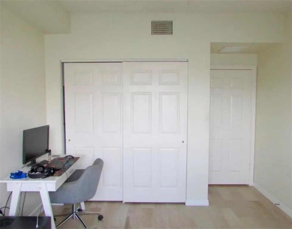 PALM ESTATES AT VERO BEACH CONDO - Residential