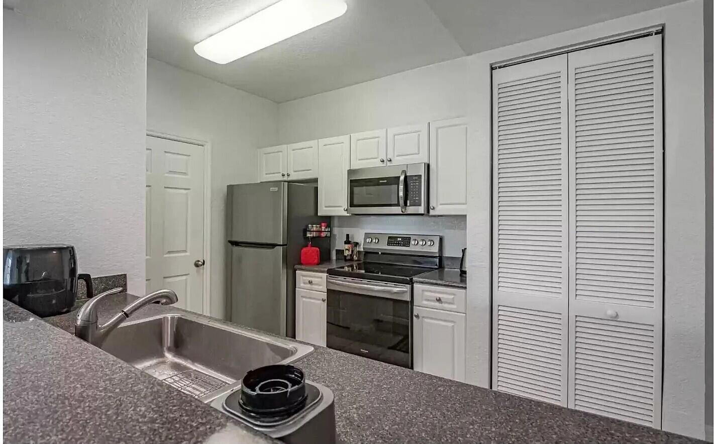 PALM ESTATES AT VERO BEACH CONDO - Residential