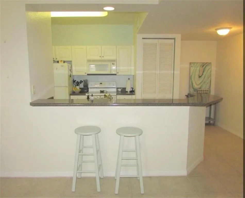 PALM ESTATES AT VERO BEACH CONDO - Residential