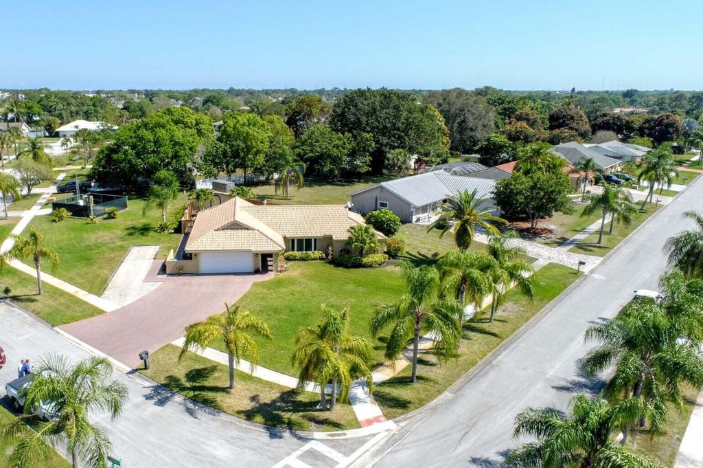 Photo of 1802 SE Hanby Avenue, Port St Lucie, FL 34952 (MLS # R10891016)