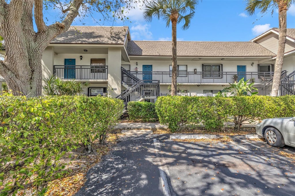 Photo of 3014 SW 21st Terrace #352C, Delray Beach, FL 33445 (MLS # A11972980)