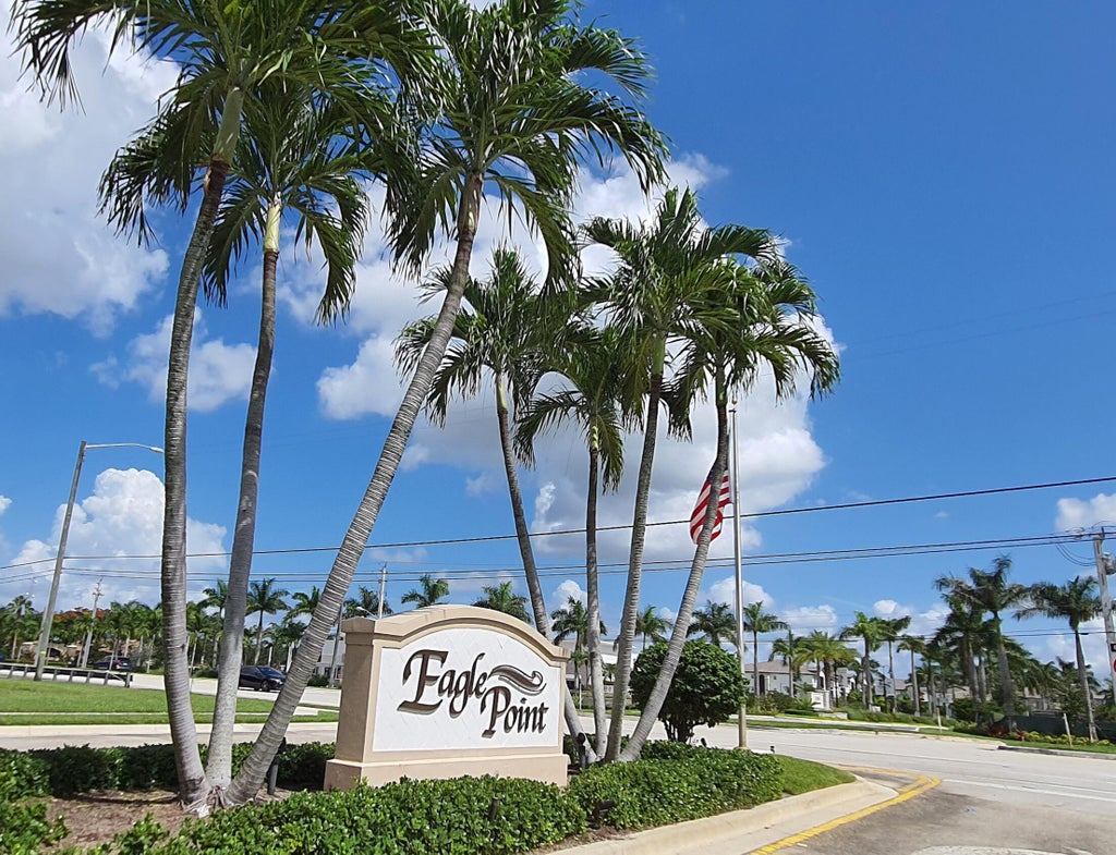 Photo of 7628 Eagle Point Drive, Delray Beach, FL 33446 (MLS # B26056976)