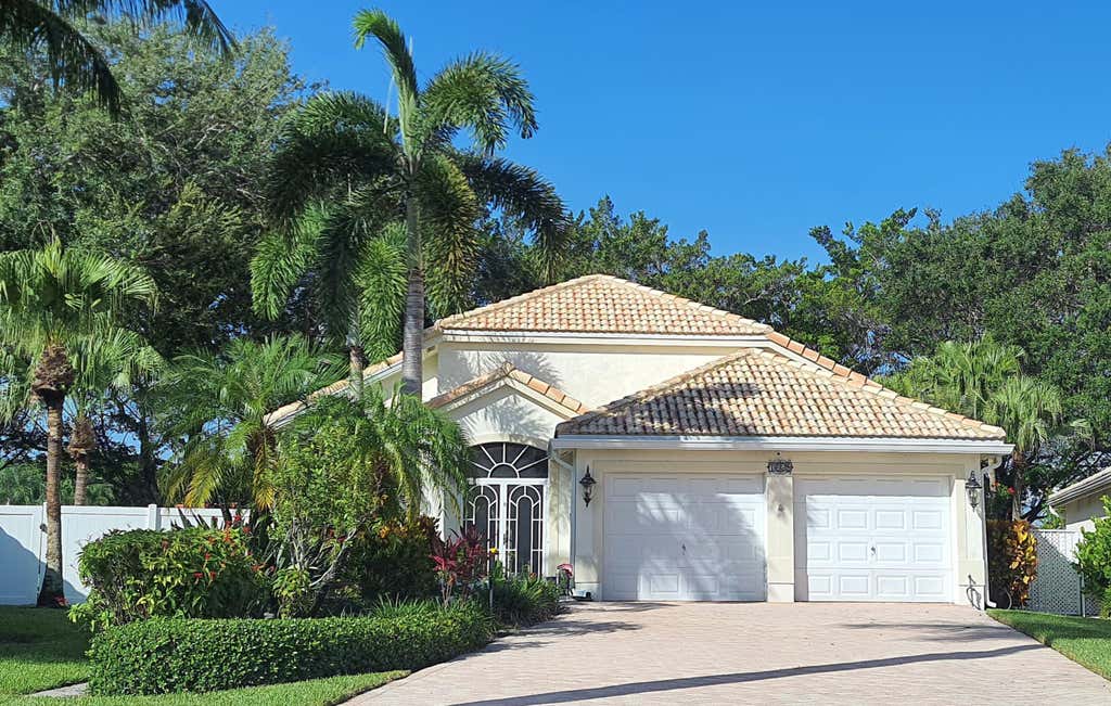 Photo of 7628 Eagle Point Drive, Delray Beach, FL 33446 (MLS # B26056976)