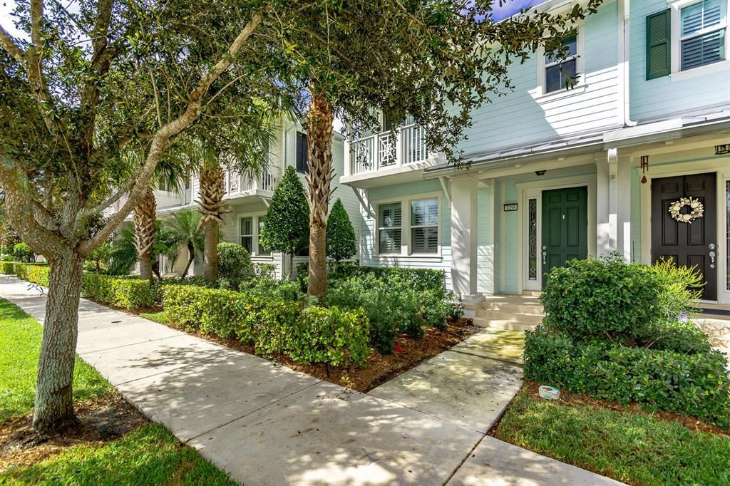 Photo of 3258 W Mallory Boulevard, Jupiter, FL 33458 (MLS # R10761187)