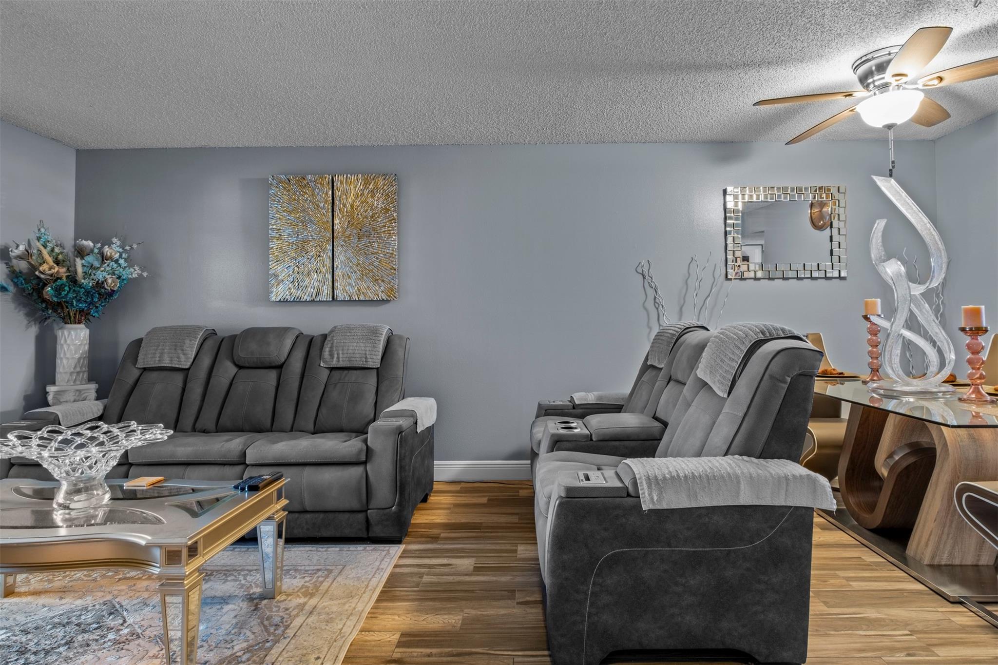 Royale Gardens - Residential