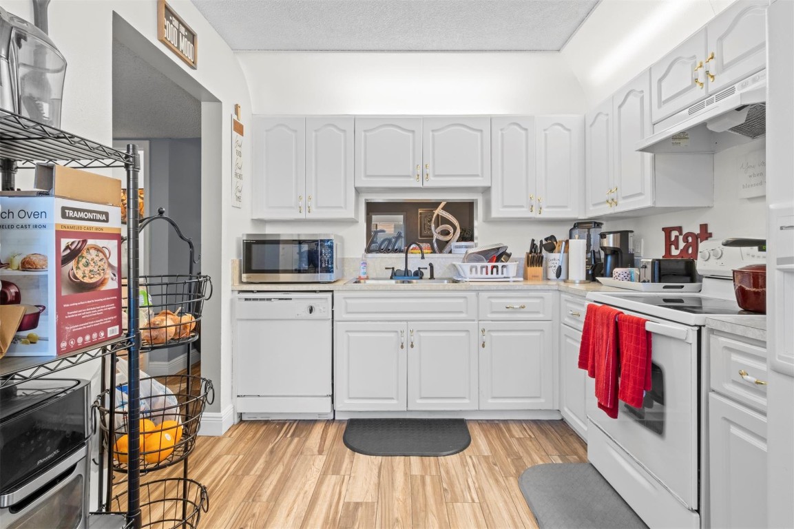 Royale Gardens - Residential