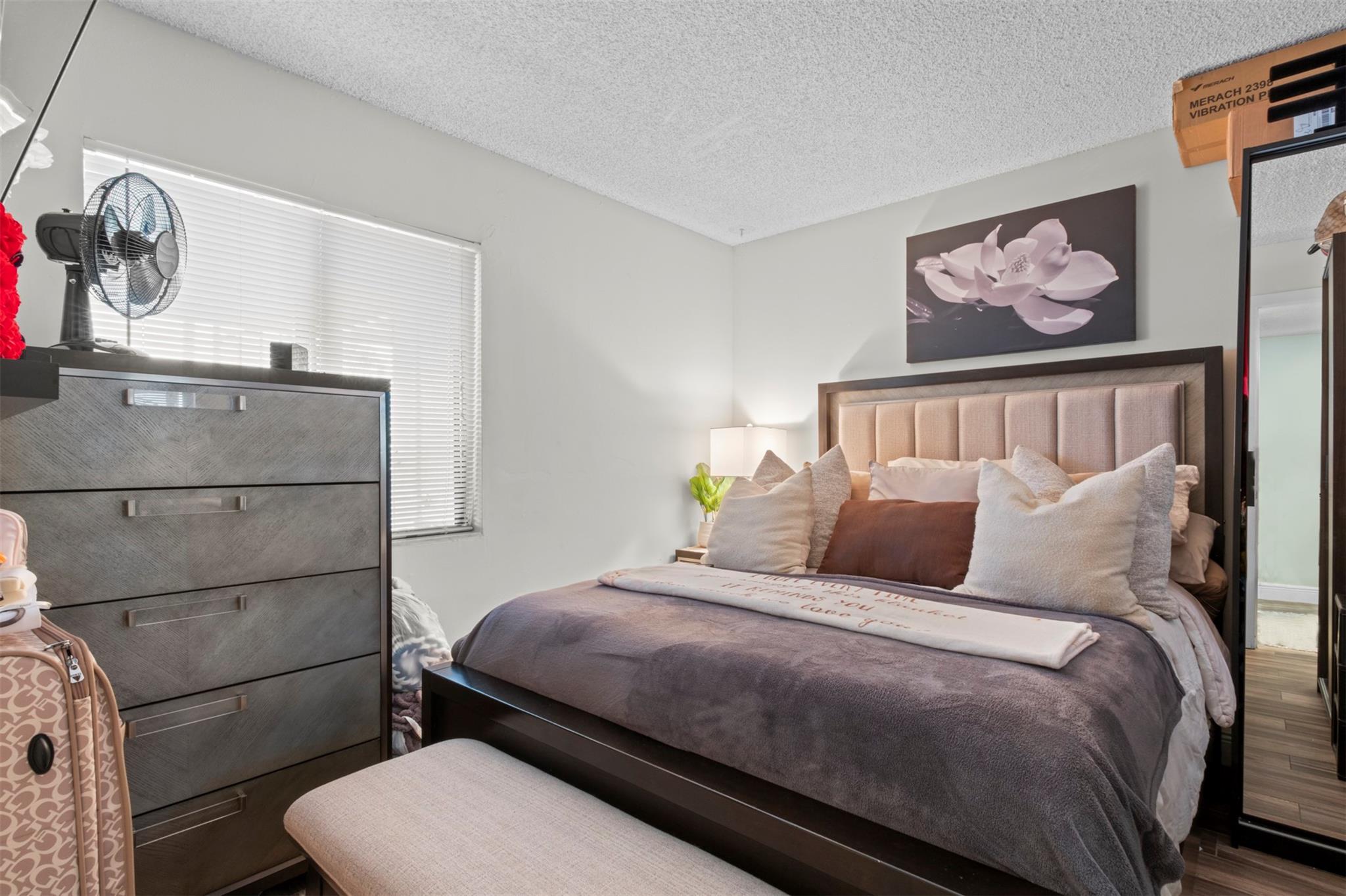 Royale Gardens - Residential