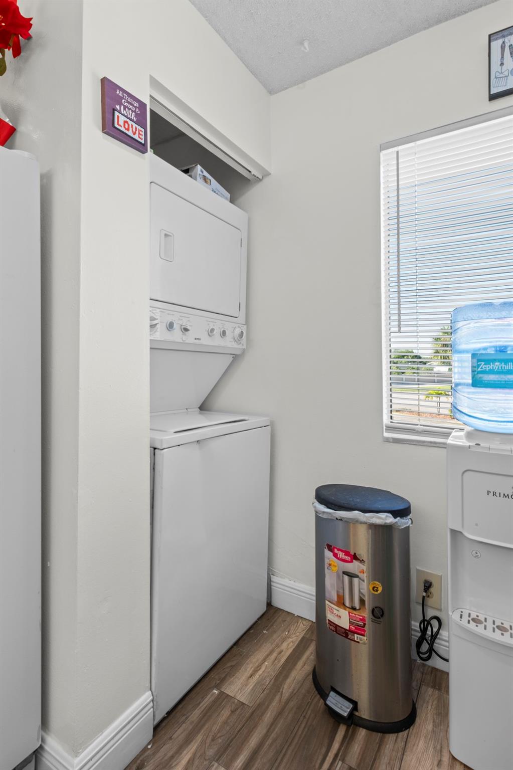 Royale Gardens - Residential