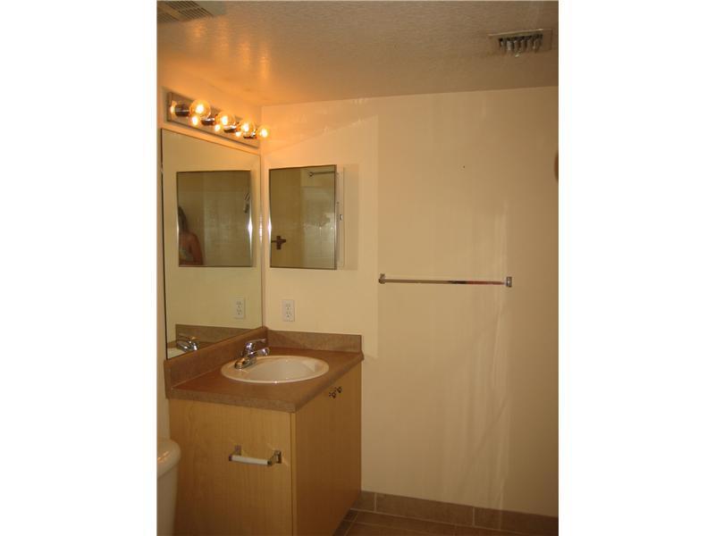 VILLA DEL SOL CONDO - Residential Lease