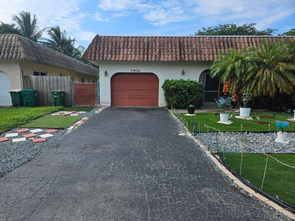 Photo of 7904 NW 70th Court, Tamarac, FL 33321 (MLS # F10525486)