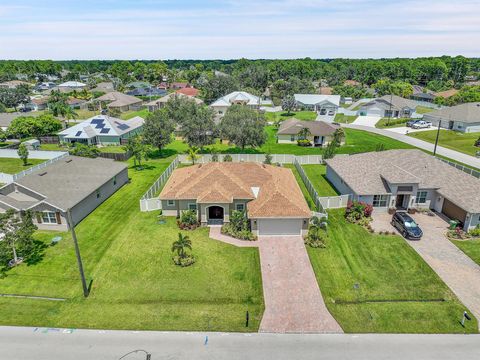 A home in Port St Lucie