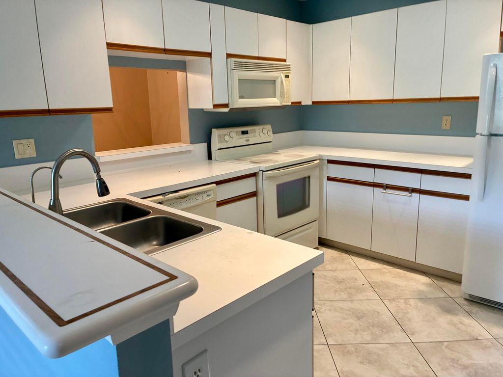 Photo of 1501 Ocean Dunes Circle, Jupiter, FL 33477 (MLS # B26011979)