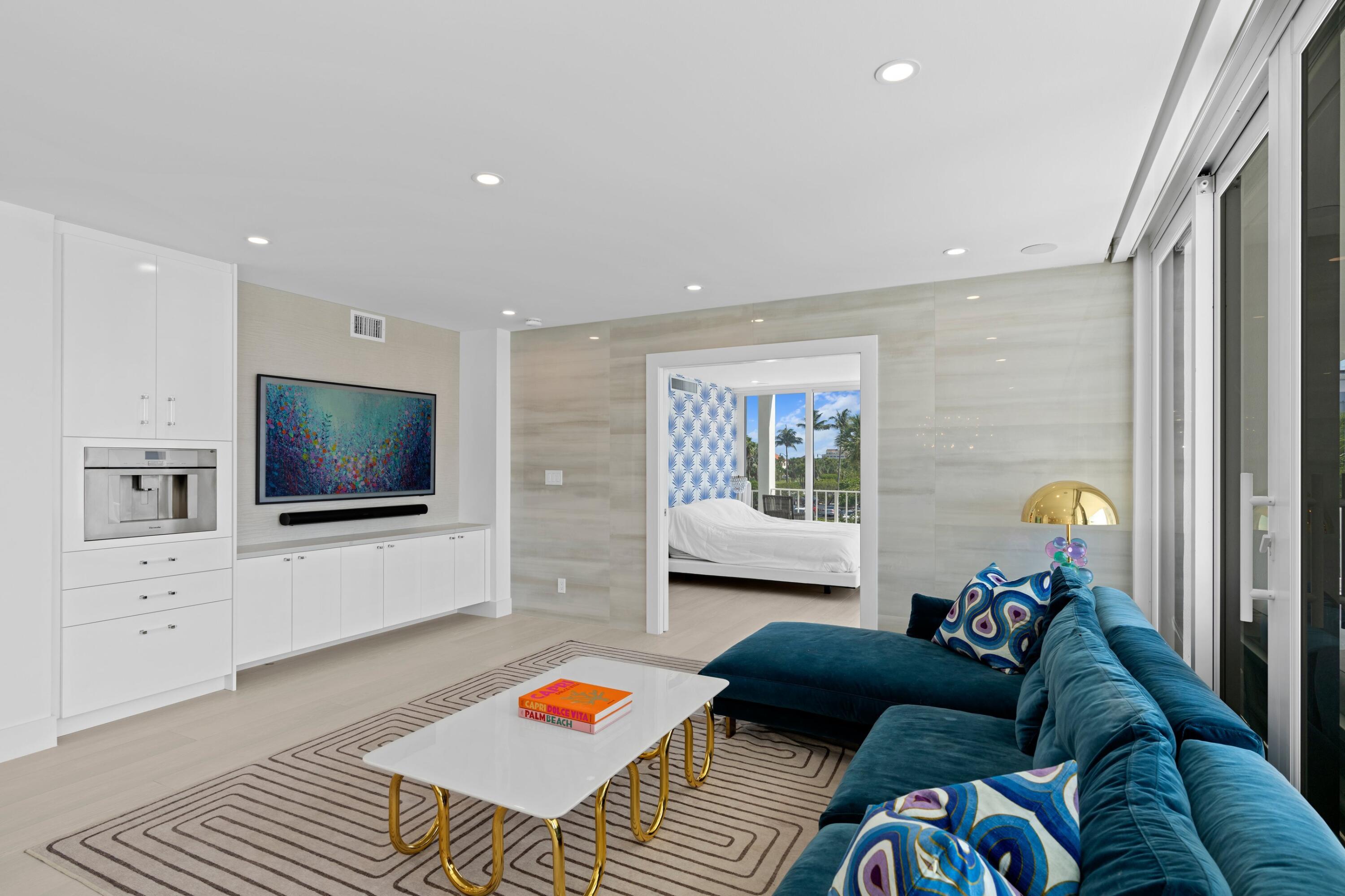 COVE COND - Residential