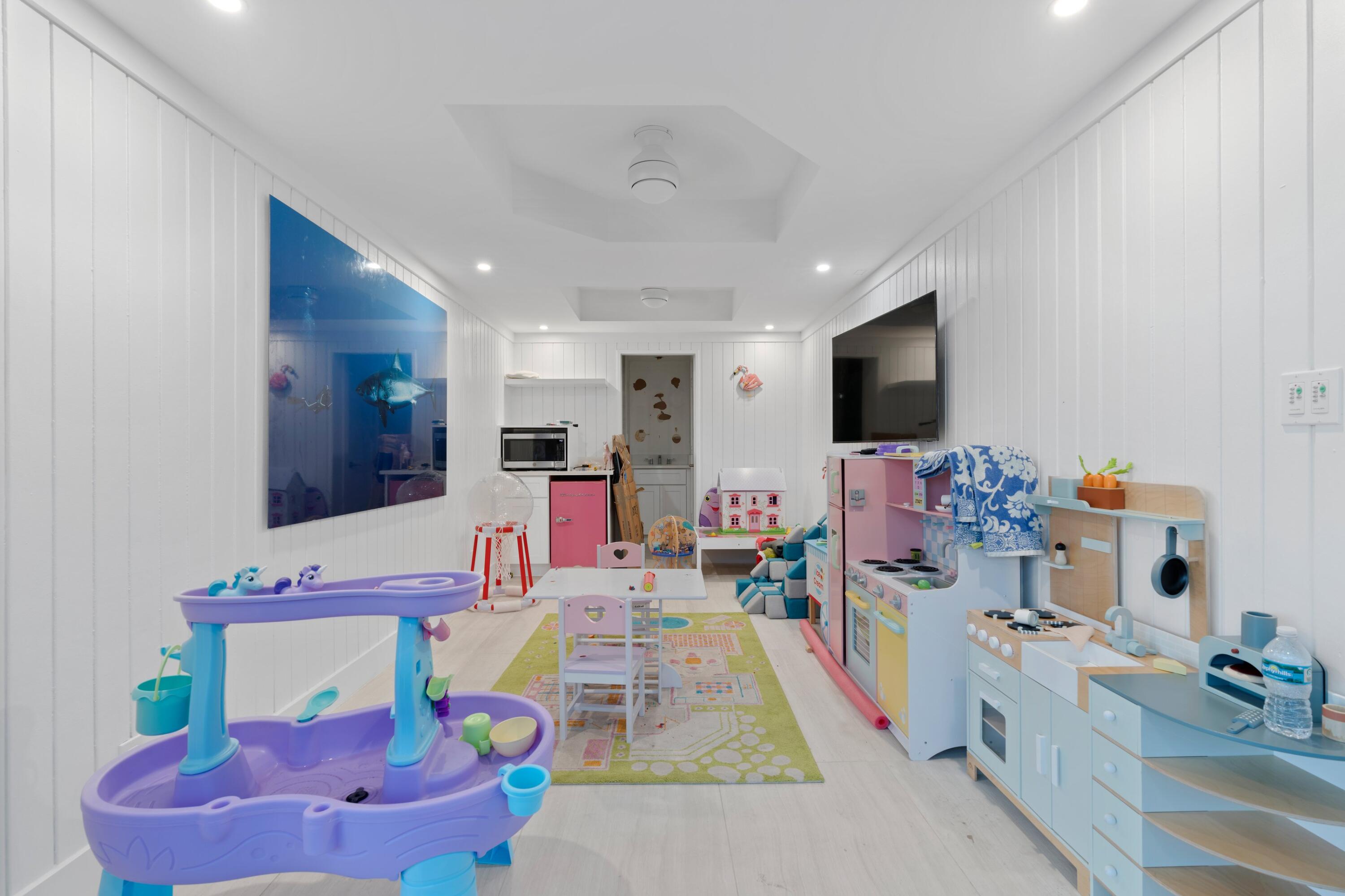 COVE COND - Residential