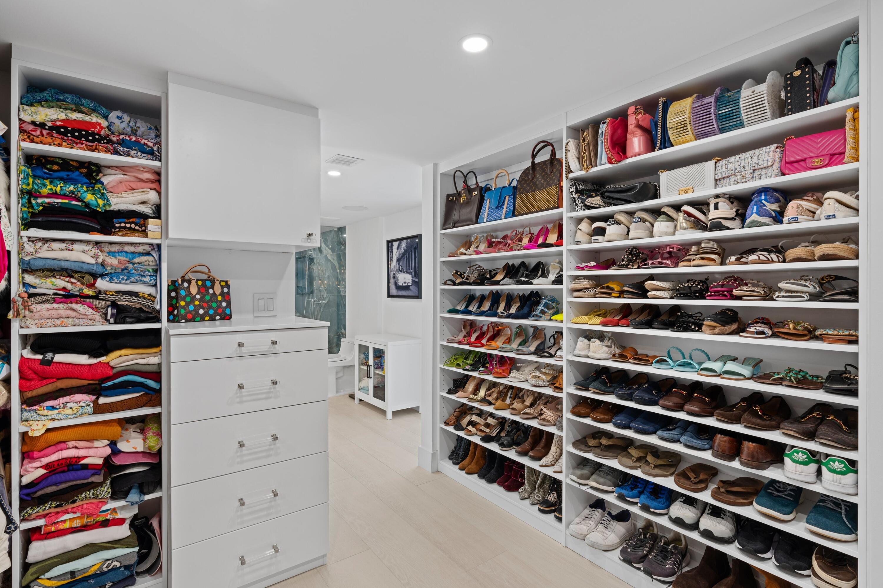 COVE COND - Residential