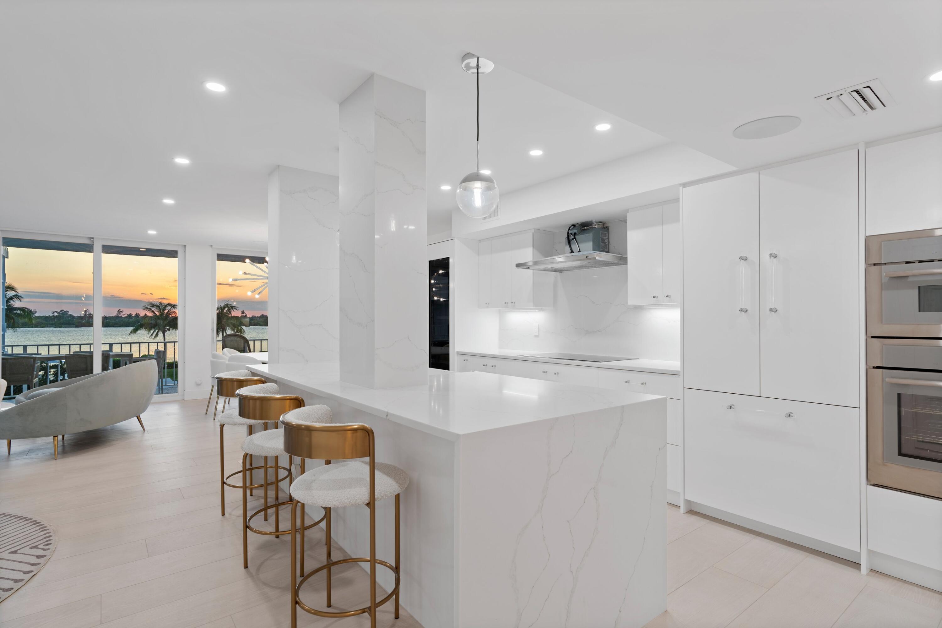 COVE COND - Residential