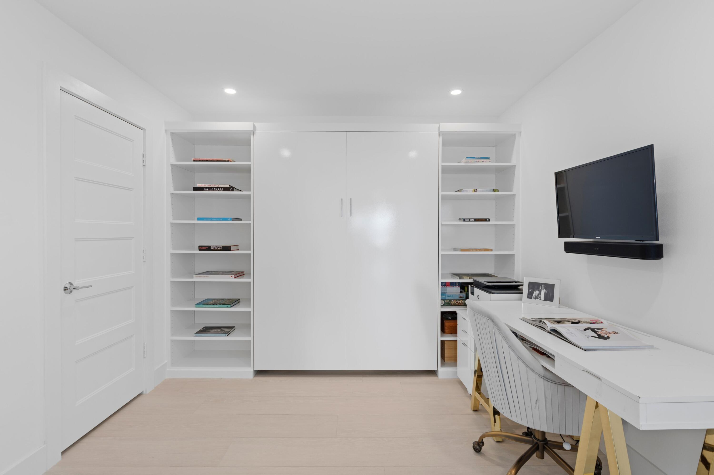 COVE COND - Residential