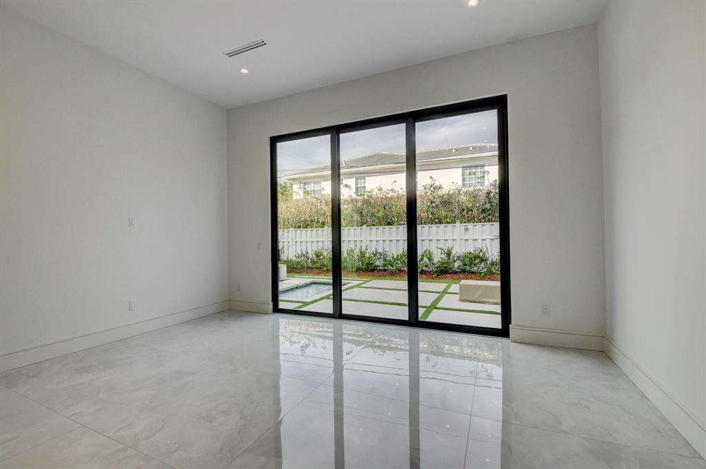 BOCA VILLAS - Residential