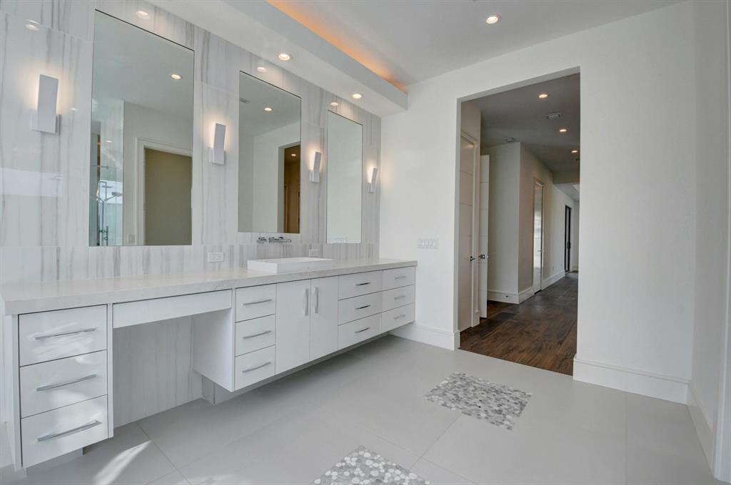 BOCA VILLAS - Residential