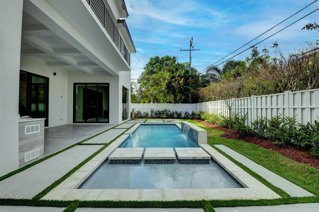 BOCA VILLAS - Residential