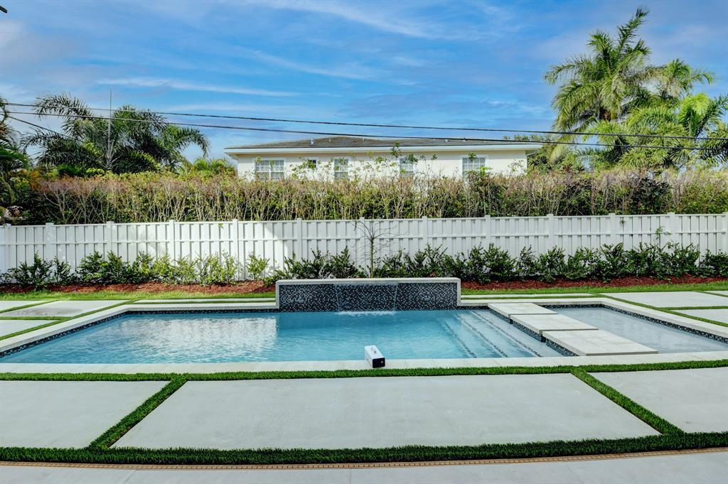 BOCA VILLAS - Residential