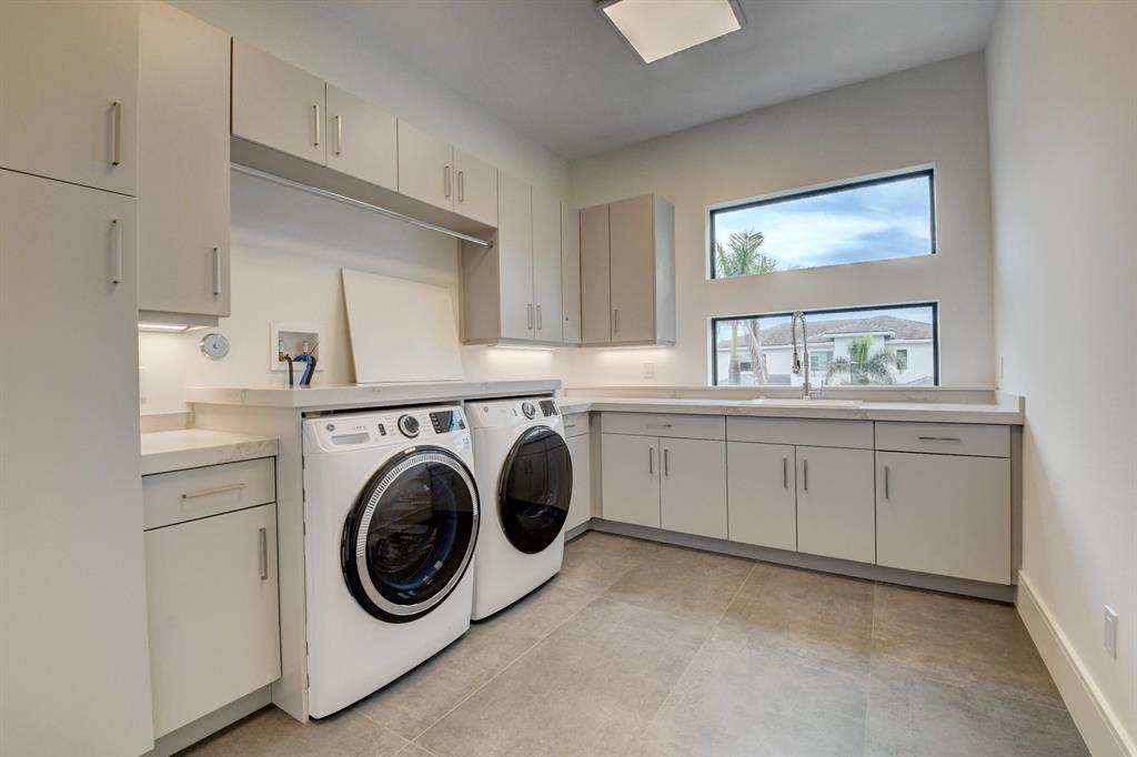 BOCA VILLAS - Residential