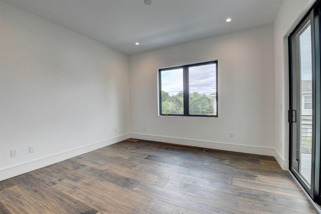 BOCA VILLAS - Residential