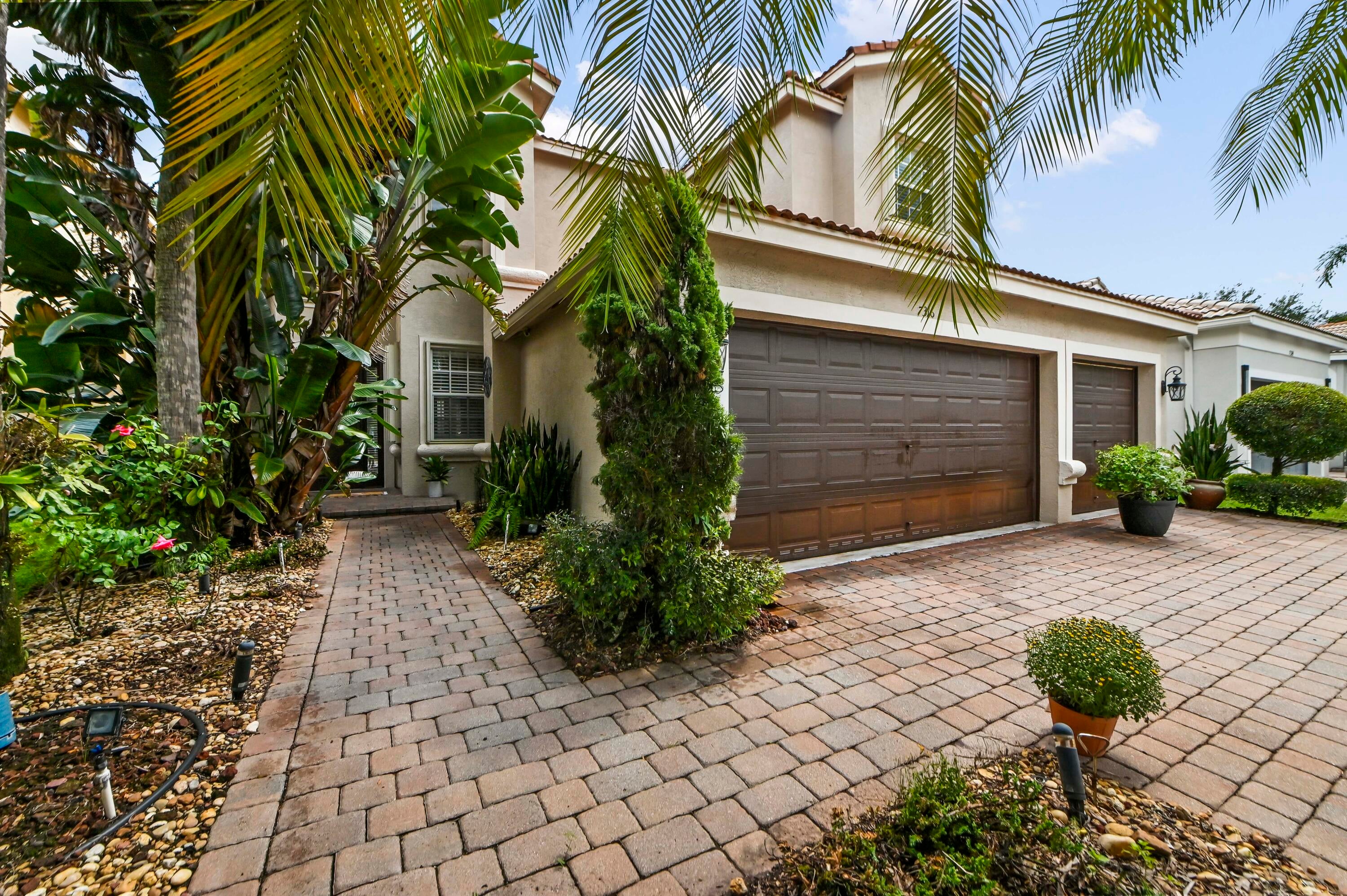 Properties 7316 Viale Sonata