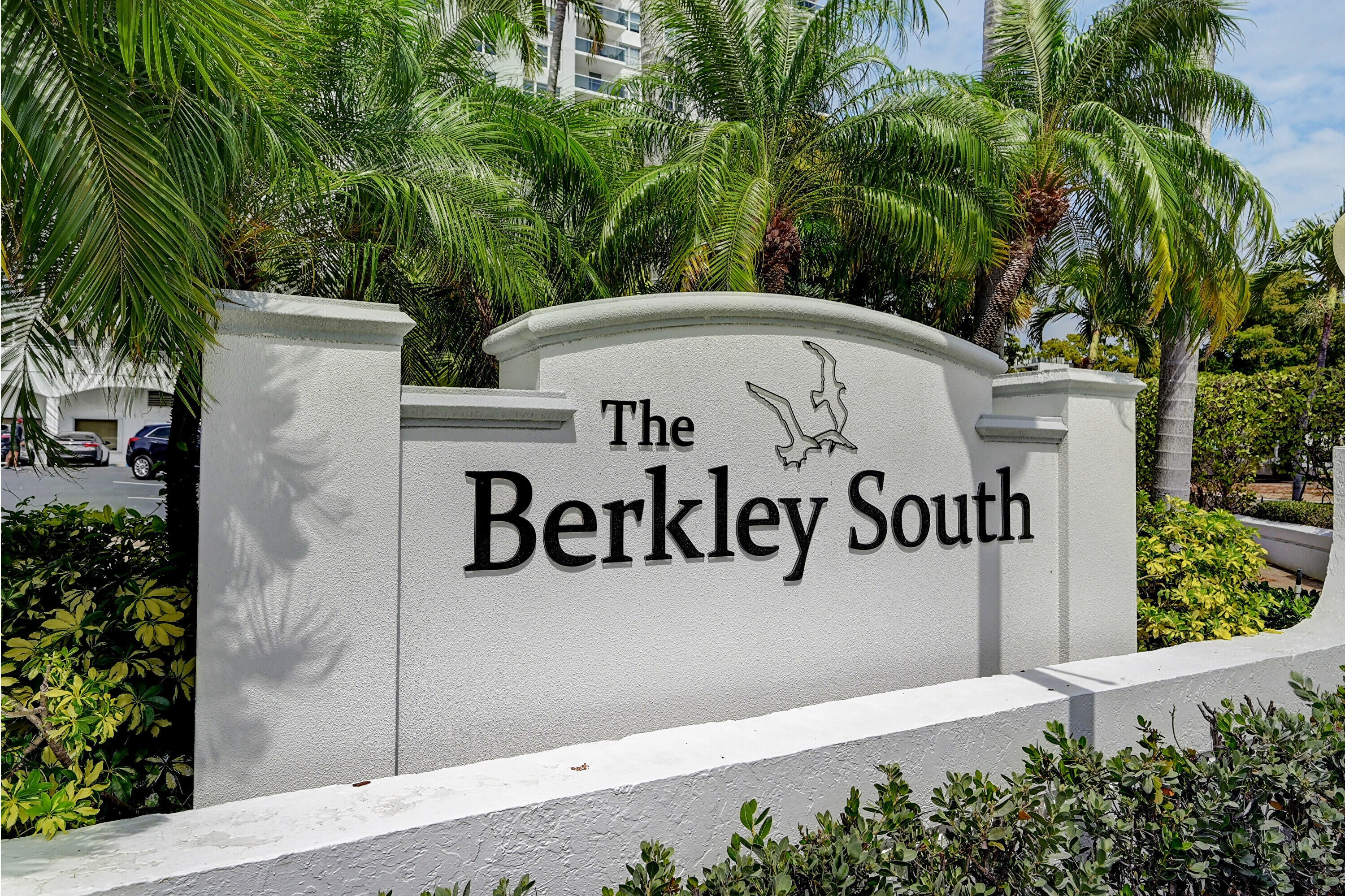 3015 N Ocean Boulevard 17B