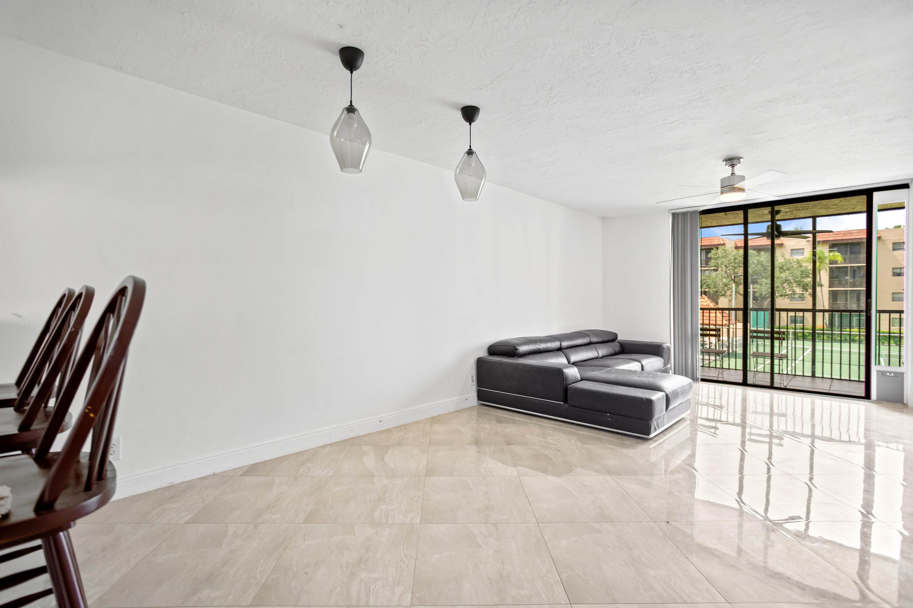 PLANTATION RACQUET CLUB - Residential