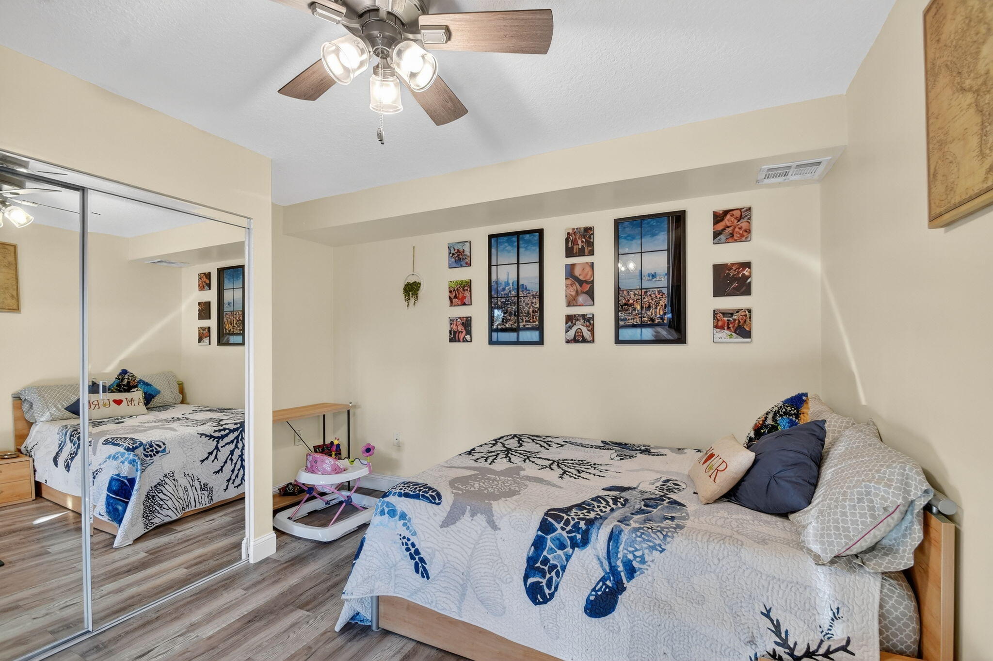 SHERWOOD LAKES - Residential