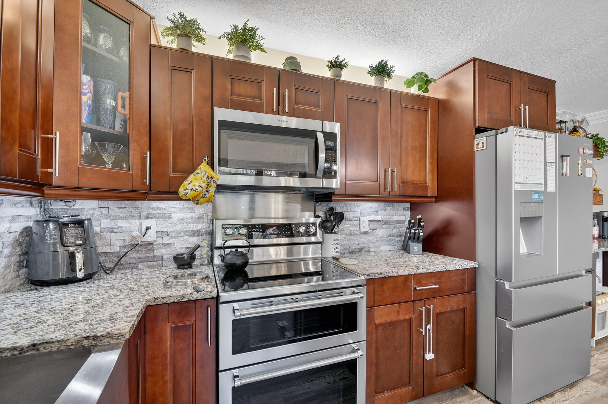 SHERWOOD LAKES - Residential