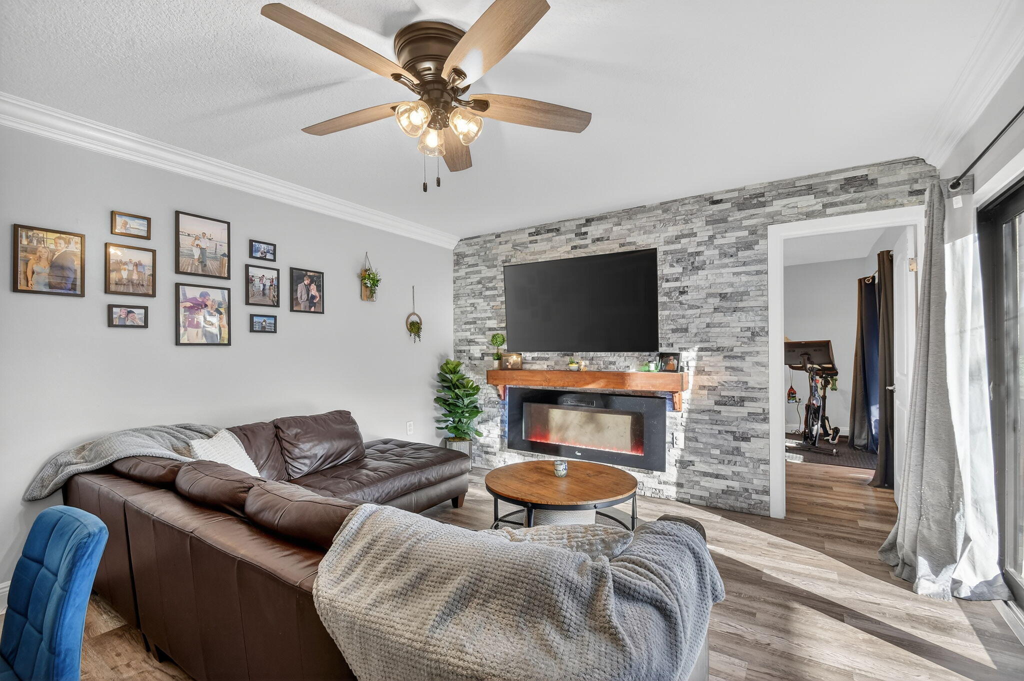 SHERWOOD LAKES - Residential