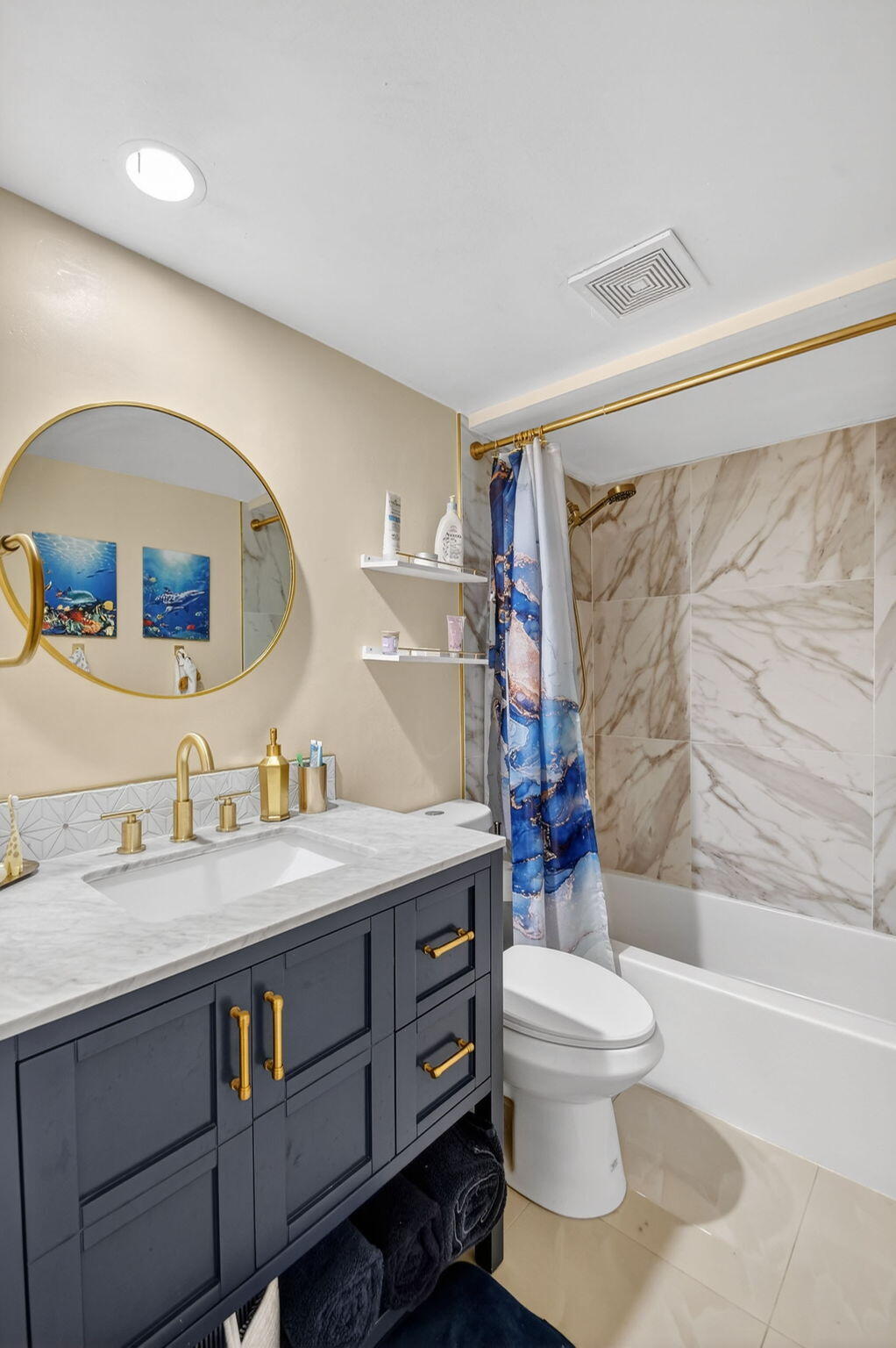 SHERWOOD LAKES - Residential