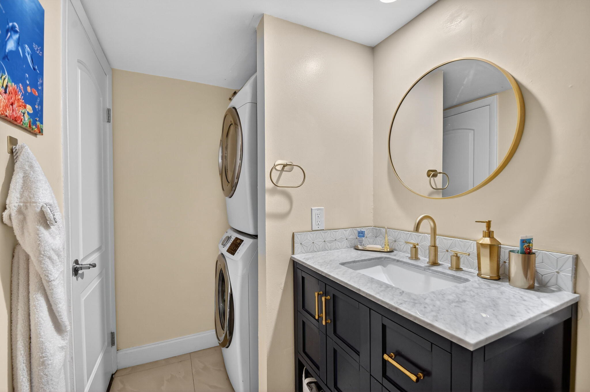 SHERWOOD LAKES - Residential