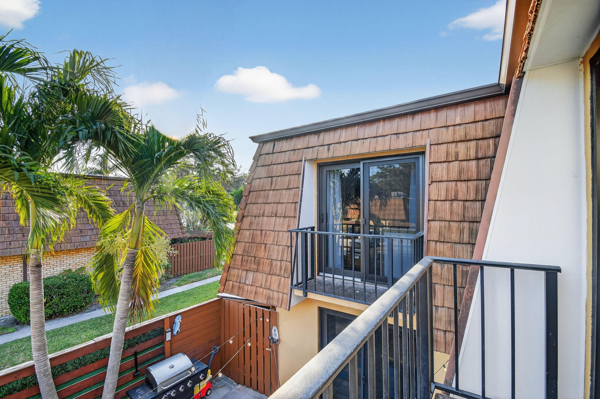 SHERWOOD LAKES - Residential