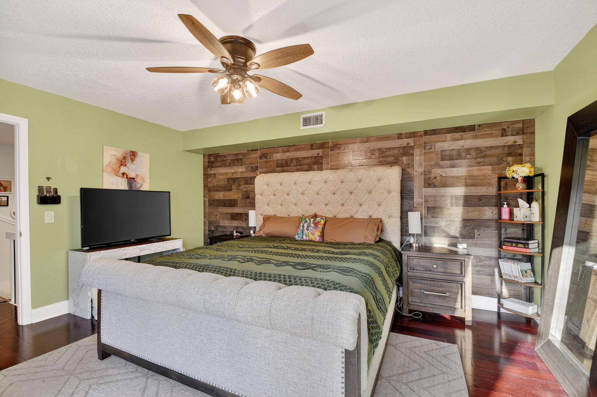 SHERWOOD LAKES - Residential