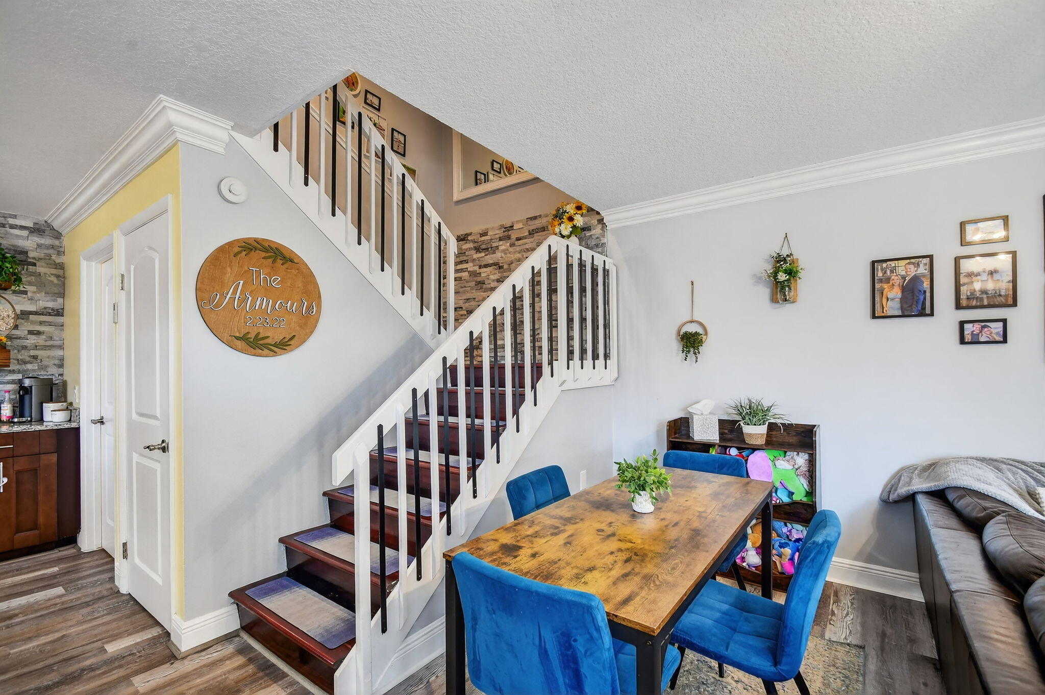 SHERWOOD LAKES - Residential