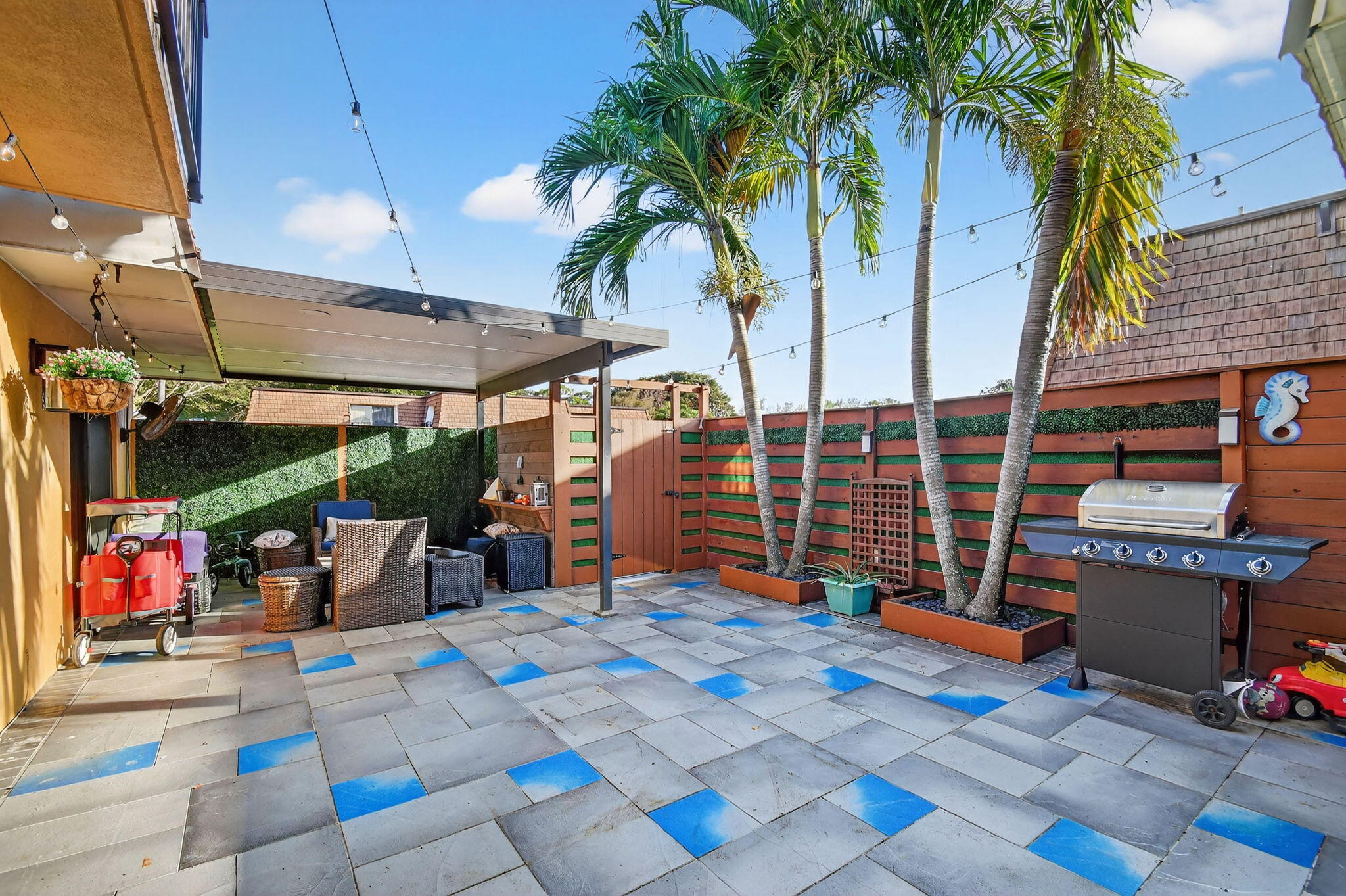 SHERWOOD LAKES - Residential