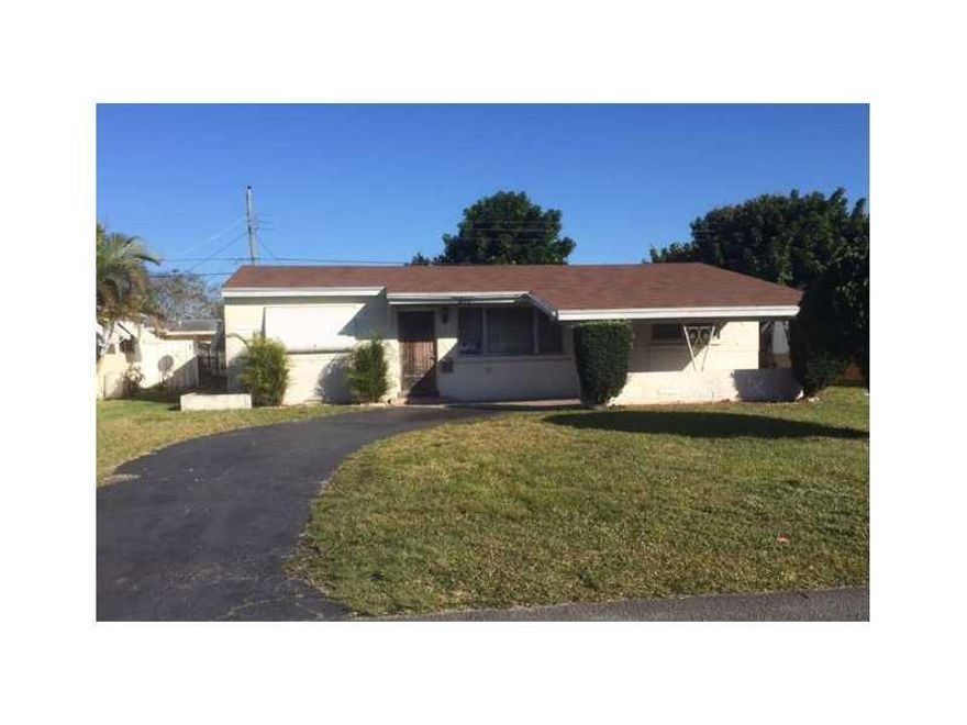 Miramar Charmer Home! Spacious layout featuring 3 bedrooms with 2 bathrooms.  All tiled throughout.  Circular driveway with carport.  Clean and ready to move in condition.  No homeowner's association.  Centrally located near schools and shopping.  This is s  a Fannie Mae HomePath property.