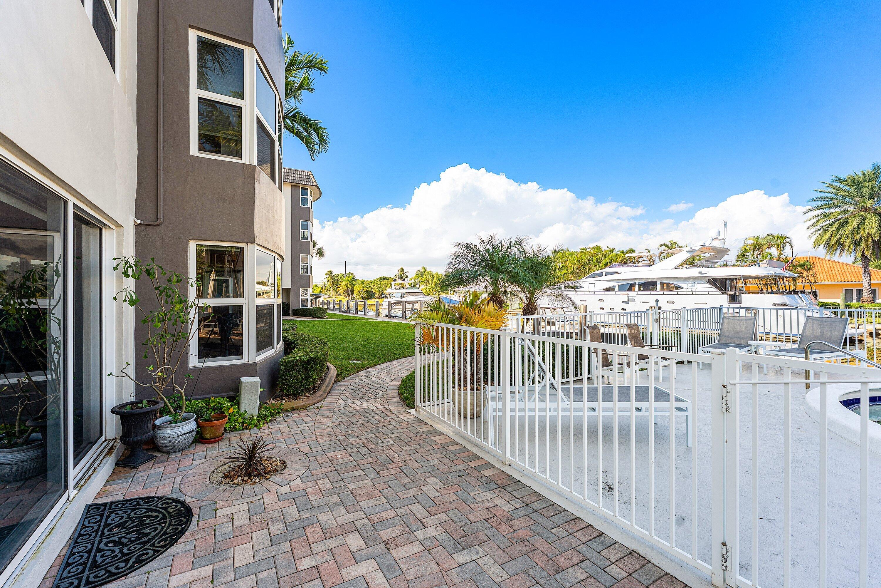 HERITAGE LANDINGS CONDO - Residential