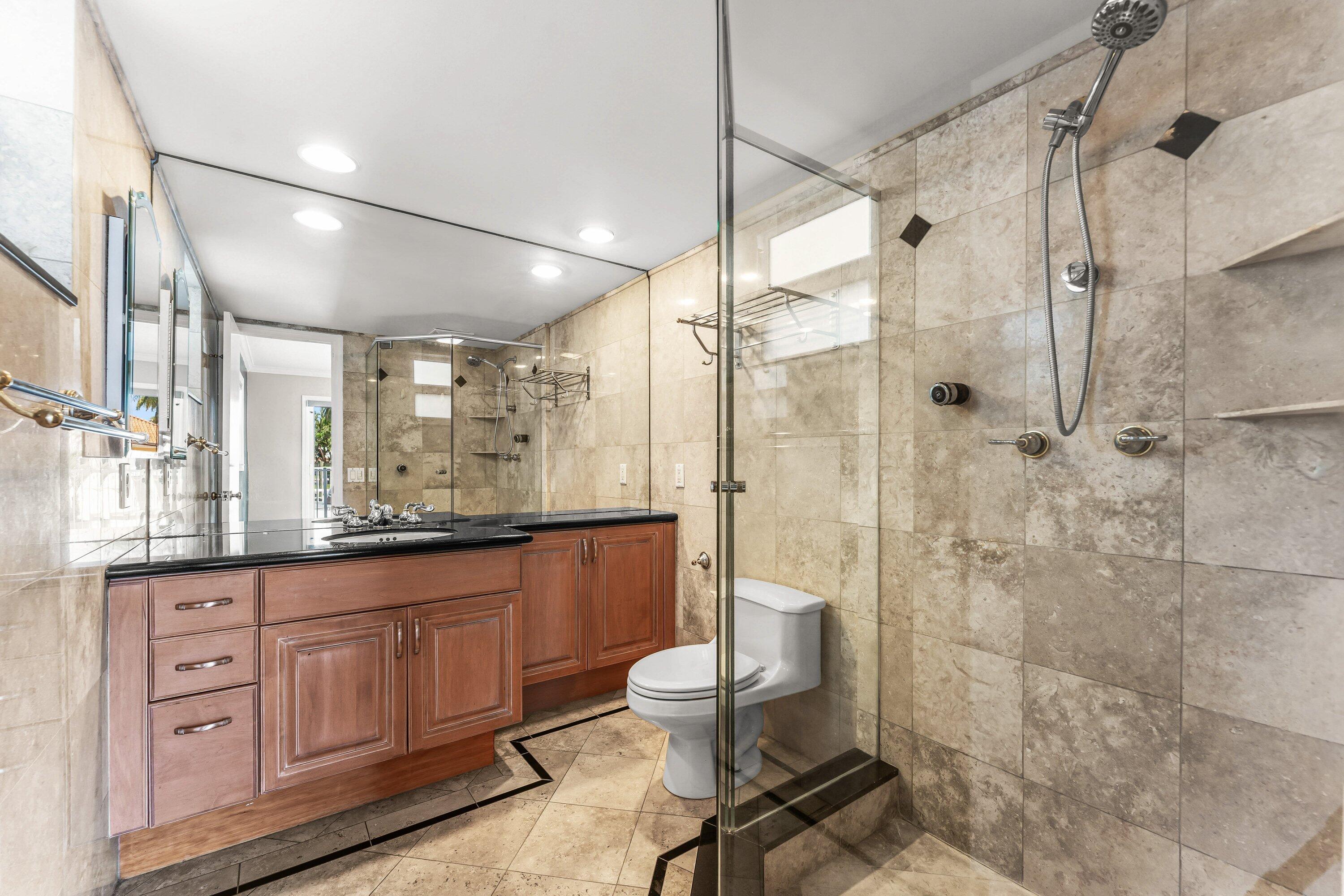 HERITAGE LANDINGS CONDO - Residential