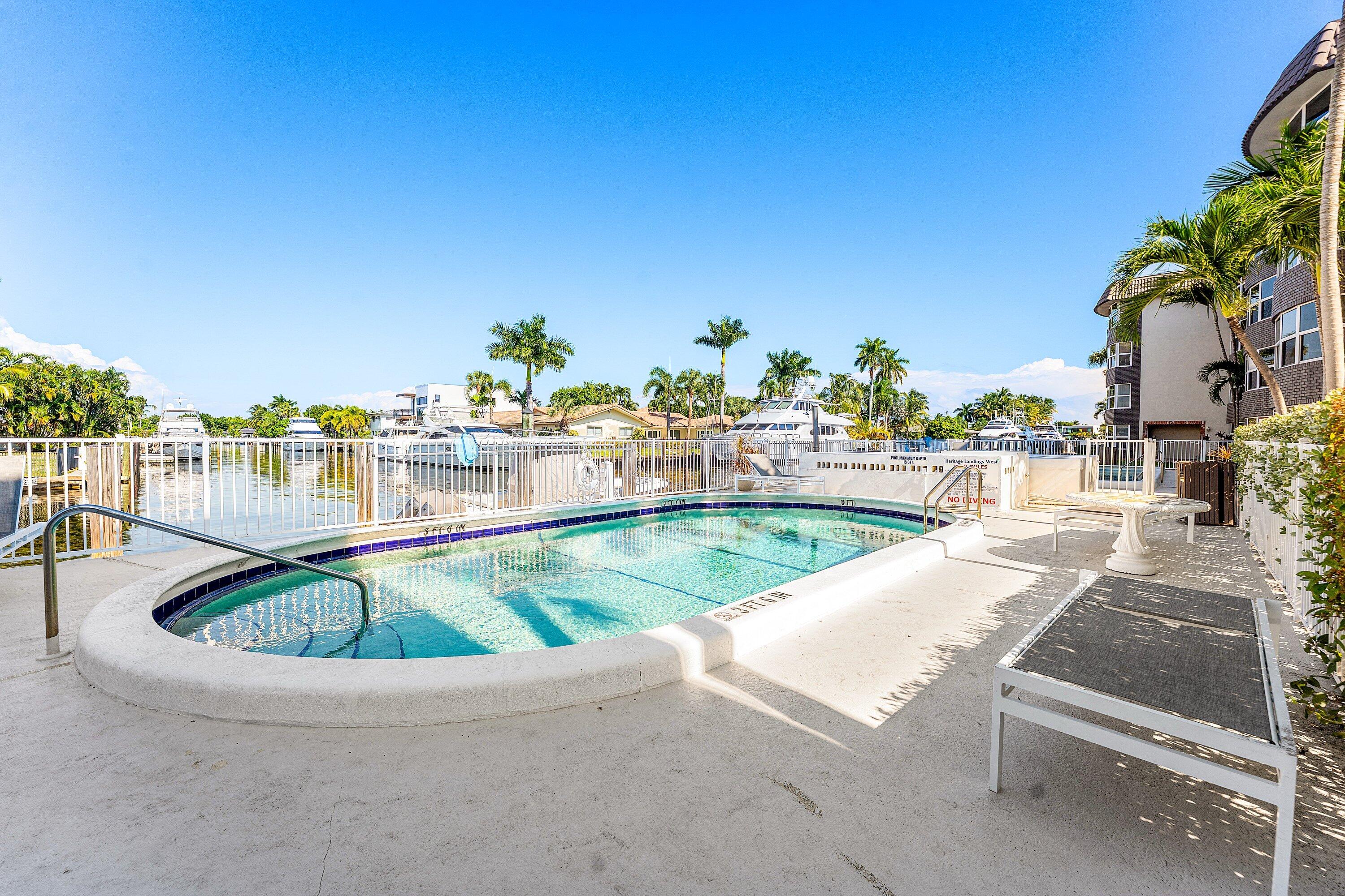 HERITAGE LANDINGS CONDO - Residential