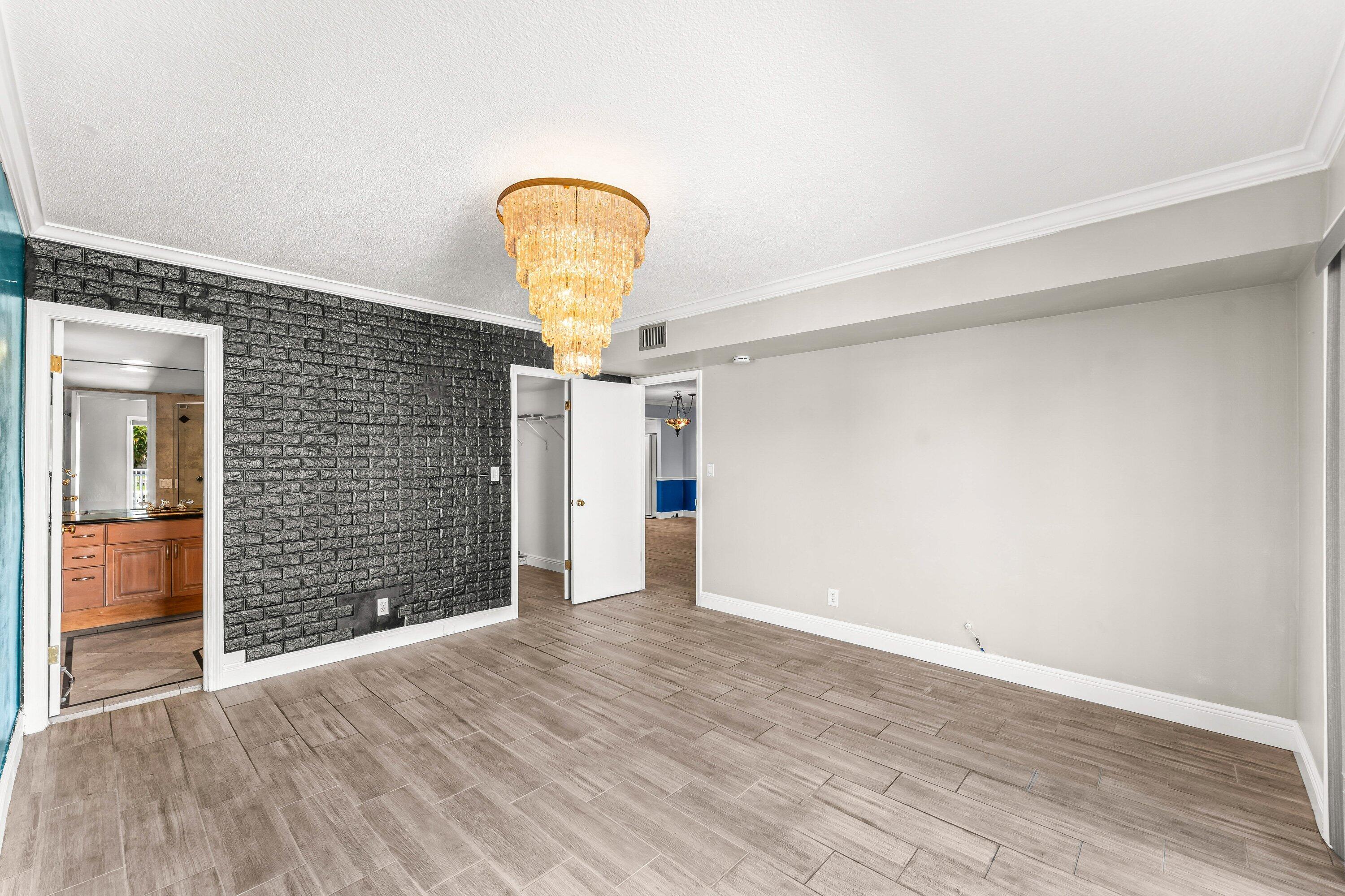 HERITAGE LANDINGS CONDO - Residential