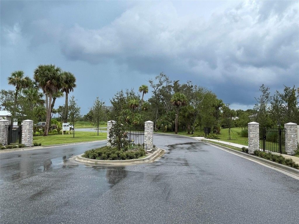 Photo of 2411 Noble Oaks Lane, Fort Pierce, FL 34981 (MLS # F10536411)