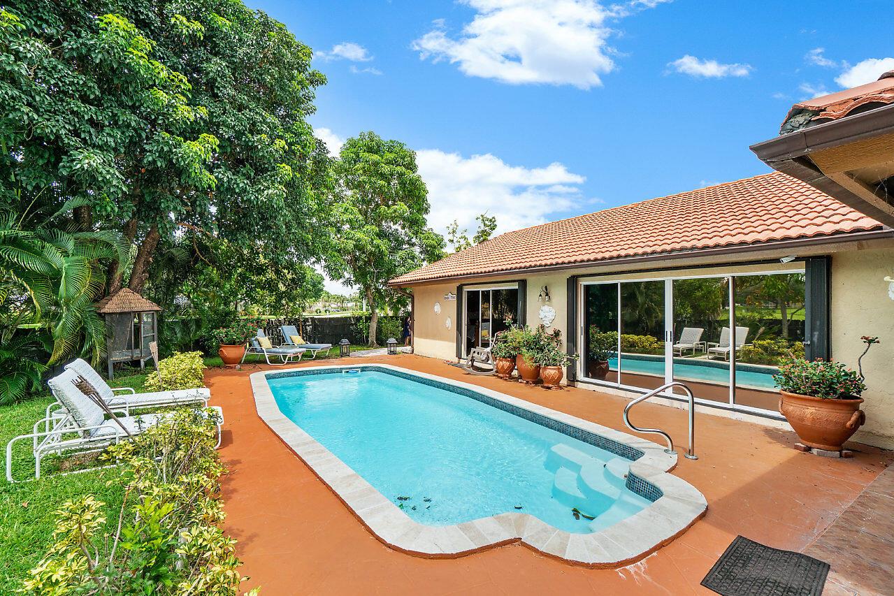 SOUTH SHORE 3 OF WELLINGT - Residential Lease