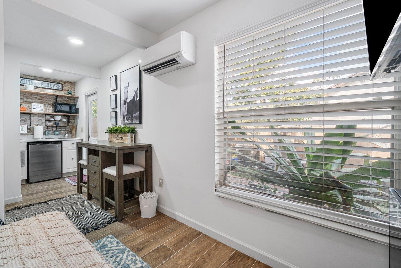 SOUTH SHORE 3 OF WELLINGT - Residential Lease