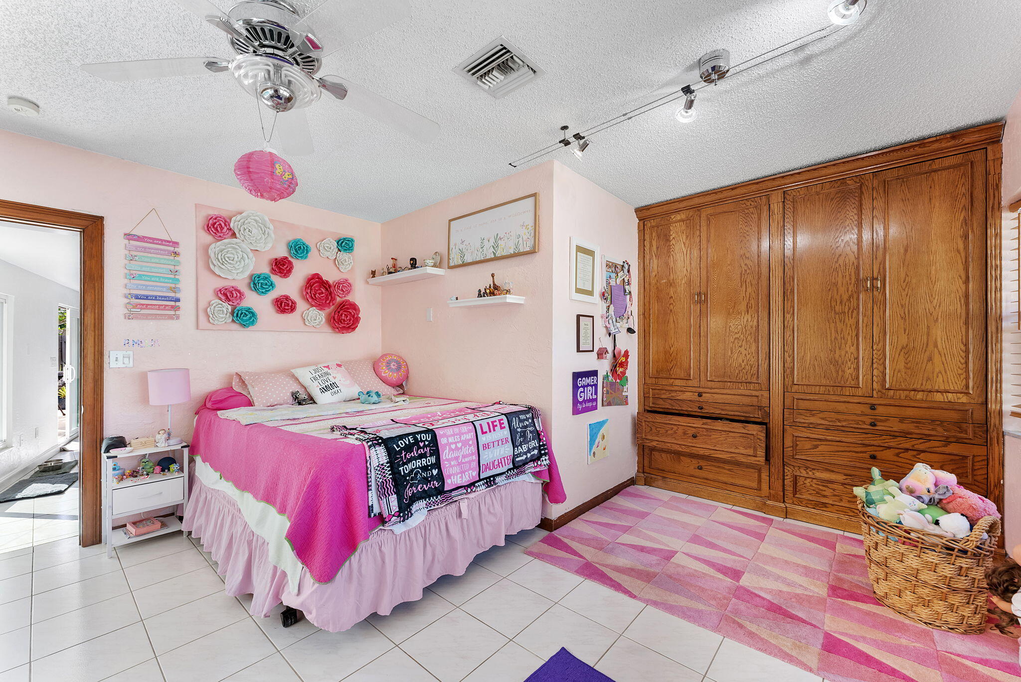 TUNISON PALMS SEC 1 - Residential